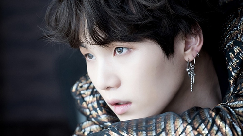 Suga của BTS mập mờ giới tính, thừa nhận người yêu lý tưởng không nhất thiết là nữ