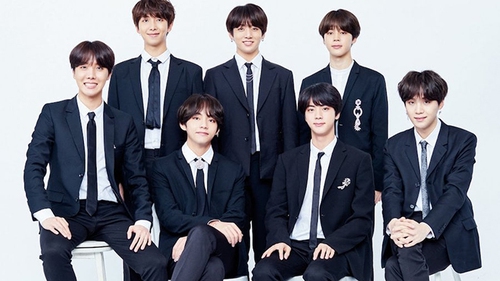 BTS lọt 'Top 25 người có ảnh hưởng nhất trên Internet' của TIME