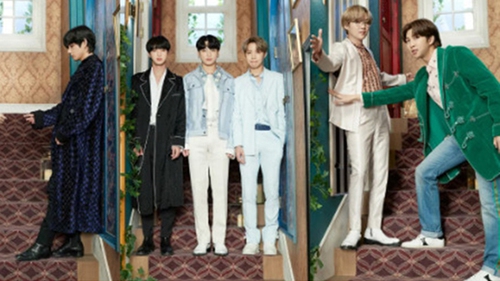 BTS tiếp tục tung bộ ảnh chân dung gia đình đặc biệt nhân FESTA 2020