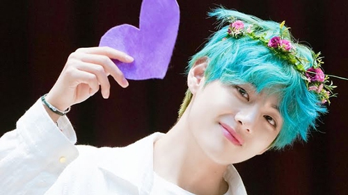 V BTS gửi thông điệp lãng mạn tới ARMY