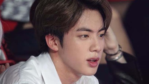 Jin BTS chuẩn ‘trai đẹp toàn cầu’ cả trong những bức ảnh chưa hề chỉnh sửa