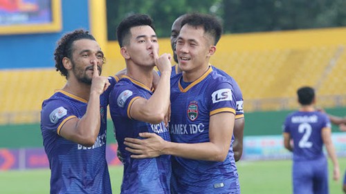 VIDEO: Bàn thắng và Highlights Quảng Nam 1- 2 Bình Dương: Tiến Linh tiếp tục tỏa sáng