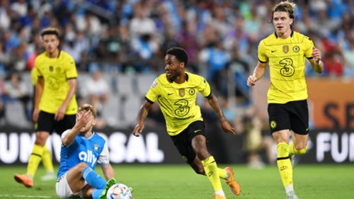 Sterling ra mắt, Chelsea thua trận đầu tiên