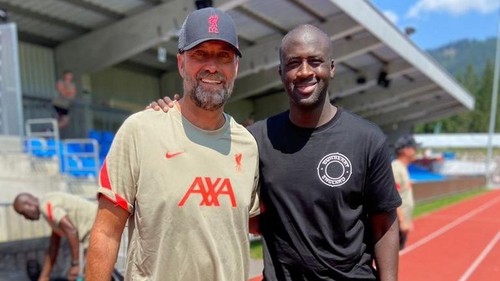 Yaya Toure chọn học Klopp và Arteta, không liên lạc với Pep