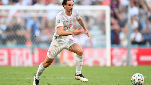 Real cạnh tranh Fabian Ruiz với Man Utd