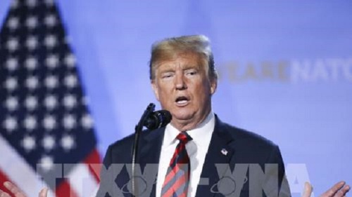 Tổng thống Trump cảnh báo nền kinh tế Mỹ sẽ sụp đổ nếu ông bị luận tội