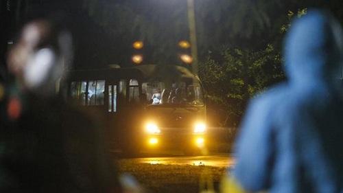 Dịch COVID-19: Thêm 3 ca dương tính với được cách ly ngay sau khi nhập cảnh