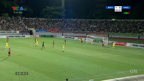 Video bàn thắng Bình Định 1-1 HAGL: Thầy trò Kiatisuk chưa biết thắng