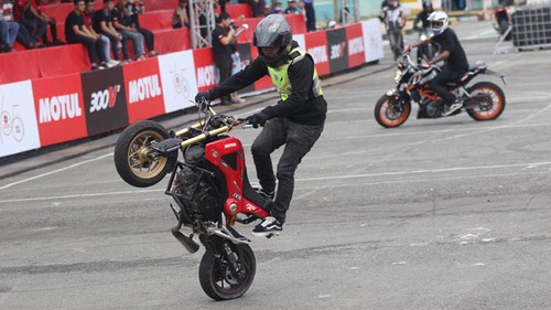 Những nhà vô địch thế giới biểu diễn ở Motul Stunt Fest2018