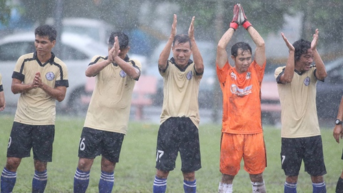 Công Vinh, cựu đội trưởng U23 Việt Nam đá giao hữu làm từ thiện