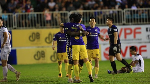 VIDEO highlights Hà Nội FC 2-1 B.Bình Dương: Cứu tinh Quang Hải