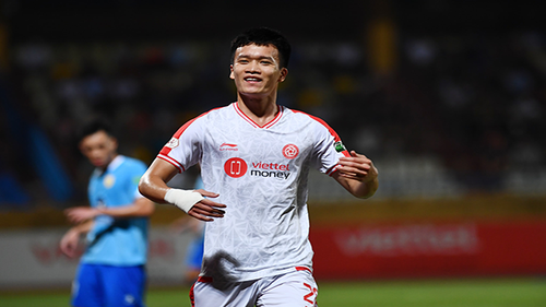 Hoàng Đức giành ‘cú đúp’ giải thưởng tháng 9 V-League 2022