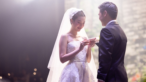 Lễ cưới cổ tích của Hoa hậu Đỗ Mỹ Linh và doanh nhân Đỗ Vinh Quang