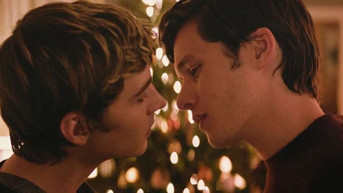 ‘Love, Simon’ hé lộ tình yêu đồng giới éo le của học sinh cấp ba