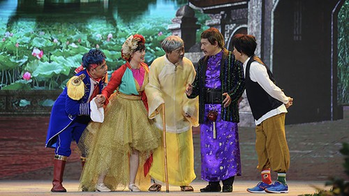 Gặp nhau cuối năm 2020 qua ảnh: Ấn tượng Xuân Hinh, Vân Dung sặc sỡ, tỏa sáng Chí Trung