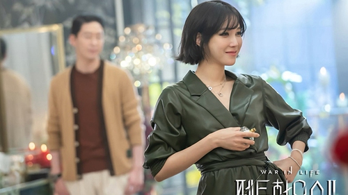 Lee Ji Ah tái xuất đầy bí ẩn trong 'Penthouse: Cuộc chiến thượng lưu 2'