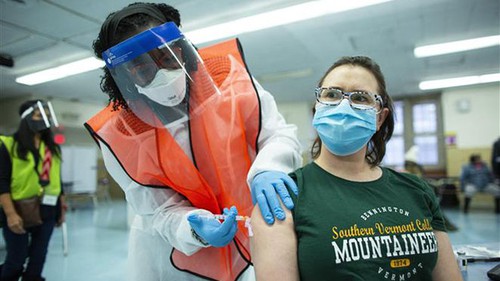 Lộ trình dài hạn 'sống chung với Covid-19'