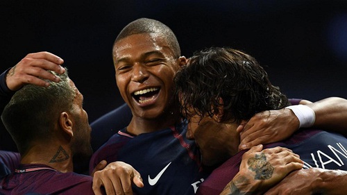 Kylian Mbappe: Tuổi 18 tung hoành ở trời châu Âu