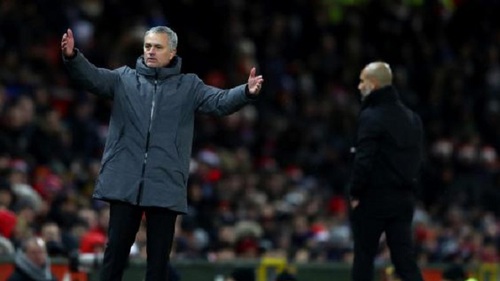 Mourinho: 'M.U bị tước một quả penalty. Man City đã ghi 2 bàn xấu xí'
