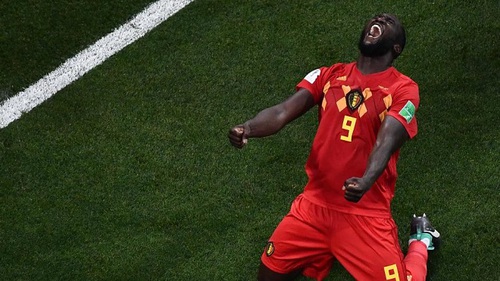 Lukaku gây sốt với pha kiến tạo... không cần chạm bóng, giúp Bỉ thắng ngược Nhật Bản