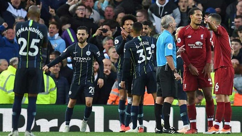 ĐIỂM NHẤN Liverpool 0-0 Man City: Bài toán 11m của Guardiola. Chelsea có thể mỉm cười