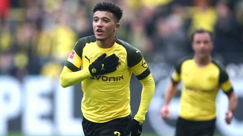 Jadon Sancho gây sốt với pha kiến tạo siêu đẳng để vượt Messi và Hazard, fan MU thèm thuồng