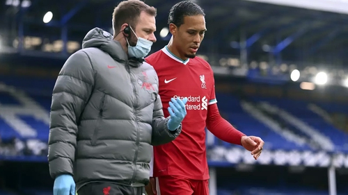 Bóng đá hôm nay 19/10: Van Dijk nghỉ ít nhất 5 tháng. MU còn hy vọng mua Sancho