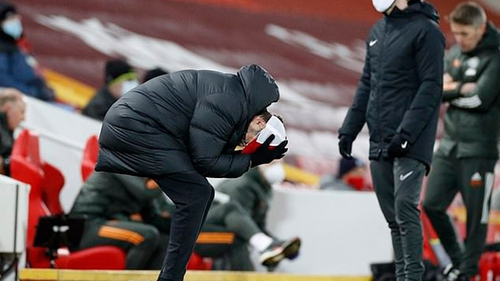 Klopp: 'Điều tồi tệ nhất là một đội đẳng cấp như MU lại phòng ngự triệt để'