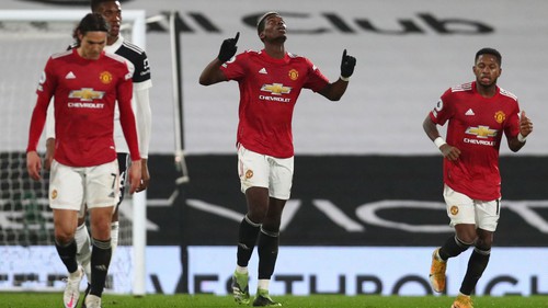 Fulham 1-2 MU: Pogba lập siêu phẩm, MU giành lại ngôi đầu bảng