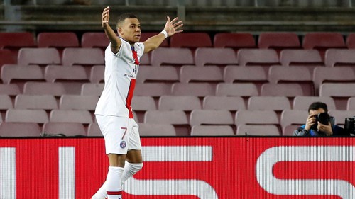 ĐIỂM NHẤN Barcelona 1-4 PSG: Mbappe lại khiến Messi muối mặt. Barca mong phép màu