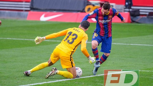 Sevilla 0-2 Barcelona: Messi ghi bàn 8 trận liên tiếp, Barca thắng trên sân khách