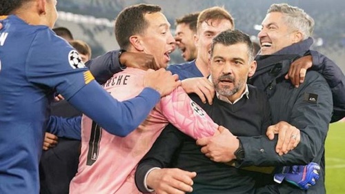Loại Juventus, HLV của Porto có cuộc họp báo ngắn nhất trong lịch sử