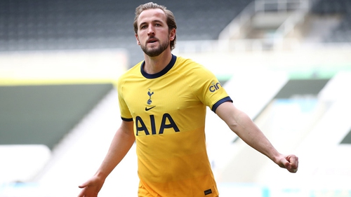 Bóng đá hôm nay 11/4: Real Madrid thắng Barcelona. MU chi hơn 120 triệu bảng mua Harry Kane