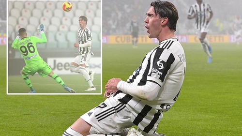 Juventus 2-0 Verona: Tân binh Vlahovic 'mở tài khoản', Juventus vào Top 4