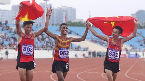 CĐV Đông Nam Á ấn tượng hình ảnh ăn mừng của VĐV Timor Leste và Việt Nam