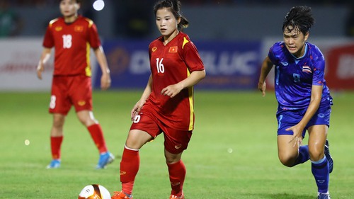 Tiền vệ Dương Thị Vân: Ngôi sao bí mật của ông Chung 'xe ca'