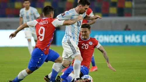 Argentina lại hòa Chile: Cuộc gọi giải cứu từ Messi