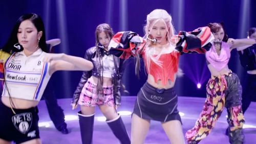 Netizen phản ứng về màn diễn đặc biệt 'Pink Venom' của Blackpink