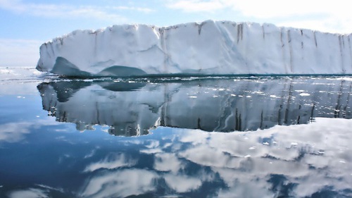 Băng trên đảo Greenland đang tan nhanh đến mức không thể hồi phục