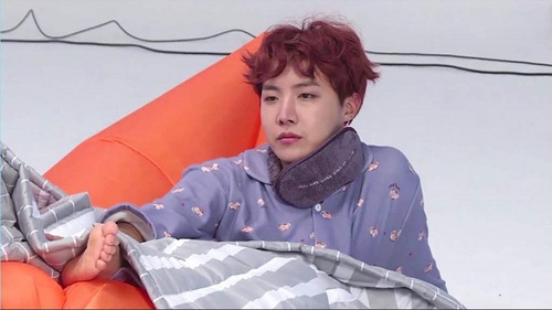 BTS: J-Hope bất ngờ chia sẻ từng nhập viện vì kiệt sức khi đi quay