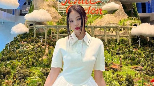 Jennie Blackpink bị 'tố' hút thuốc tại Coachella, netizen nói gì?