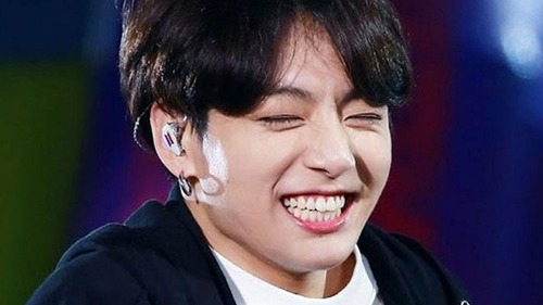 Lý do Jungkook BTS xóa toàn bộ bài đăng trên Instagram