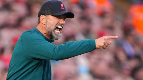 Jurgen Klopp: Liverpool là một tập thể lộn xộn, thiếu gắn kết