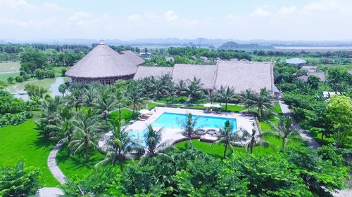 10 resort gần Hà Nội lý tưởng để 'trốn nóng' và nghỉ dưỡng gia đình