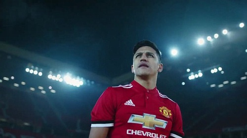 Alexis Sanchez bỏ túi gần 600 nghìn bảng/tuần, cả Premier League bị sốc