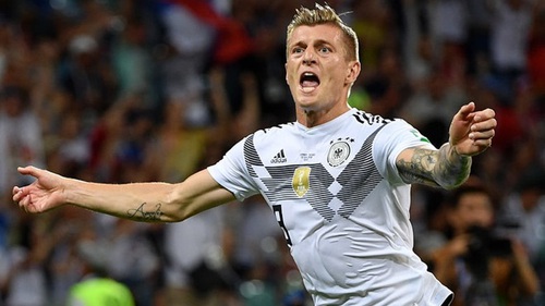 ĐIỂM NHẤN Đức 2-1 Thụy Điển: Đương kim vô địch thể hiện bản lĩnh nhưng 3 tuyến đều có vấn đề