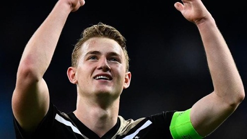 De Ligt đạt thỏa thuận gia nhập Juventus, sắp trở thành đồng đội của Ronaldo