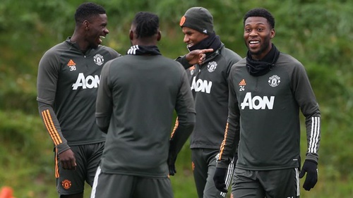 MU đau đầu vì trung vệ: Vì sao Solskjaer bỏ qua giải pháp quý giá này?