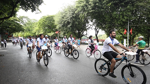 Chào thành phố 1.010 năm tuổi