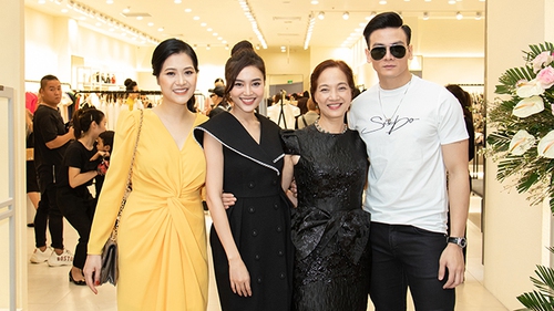 Diễn viên Ninh Dương Lan Ngọc 'hội ngộ' mẹ chồng NSND Lê Khanh